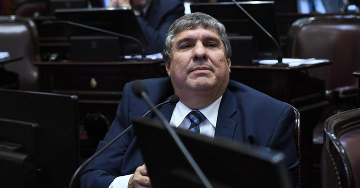 José Mayanas, titular de la bancada del Frente de Todos: no se harán presentes el Sàbado 1/3 en el Congreso Nacional José Mayanas, titular de la bancada del Frente de Todos: no se harán presentes el Sàbado 1/3 en el Congreso Nacional