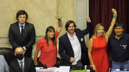 La izquierda, su campaña, los carpetazos y el 