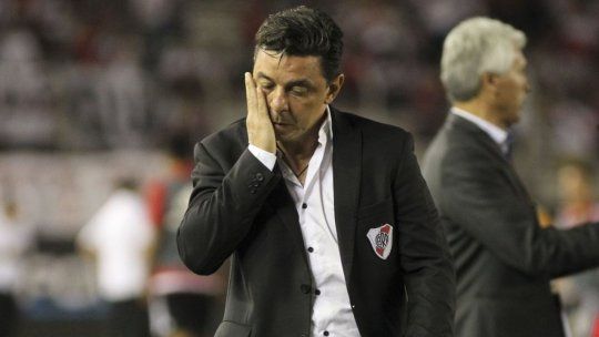 Alarma en River: un titular se lesionó y se perdería el Superclásico contra Boca Alarma en River: un titular se lesionó y se perdería el Superclásico contra Boca