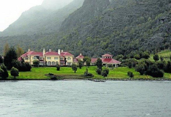 Mansión de Joe Lewis en la que descansó durante el verano pasado (2015-2016) el propio presidente Mauricio Macri.