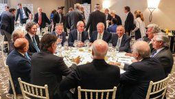 altText(Arde el FDT: Según Víctor Hugo, hubo un llamado de Rosenkrantz a Magnetto y los K piden sacarle la pauta a Clarín)}