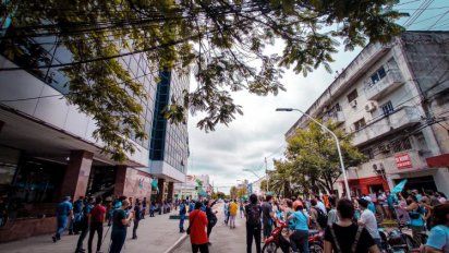Clarín y La Nación hacen agua intentando ‘insfranizar’ las elecciones si gana el FdT