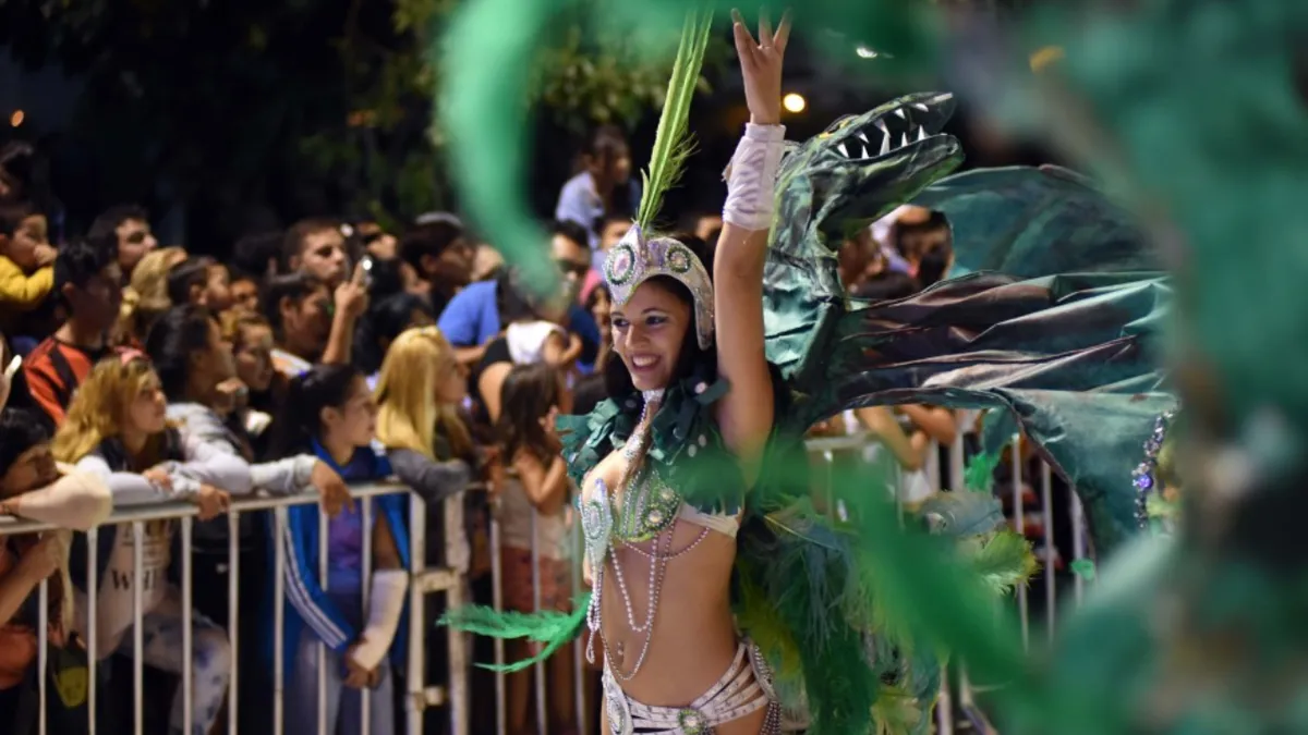 Fin de semana a puro baile, color y alegría. Fin de semana a puro baile, color y alegría. 