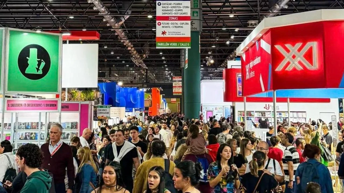 La Feria del Libro se siente en el AMBA. La Feria del Libro se siente en el AMBA.