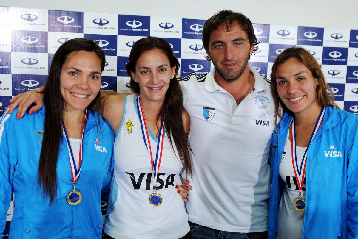 Carlos Tévez no podrá contar con su amigo Chapa Retegui por una interna radical porteña.