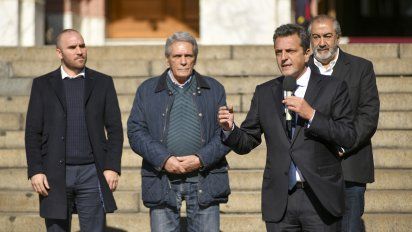 Feriado cambiario, cepo en Aduana y Sergio Massa busca shock