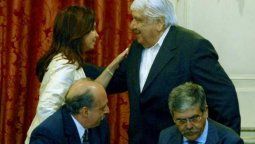 altText(Cristina y el 'Gordo' Lescano, juntos en un acto)}