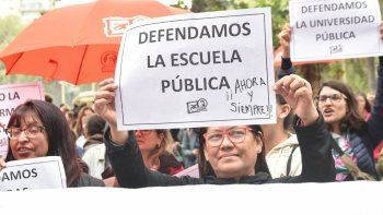 Santa Fe sale a las calles el 2/10. Amsafé reafirmó el paro. Santa Fe sale a las calles el 2/10. Amsafé reafirmó el paro.