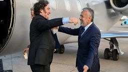 Alfredo Cornejo y Javier Milei celebran que Mendoza le abre las puertas a la minería de cobre. Alfredo Cornejo y Javier Milei celebran que Mendoza le abre las puertas a la minería de cobre.