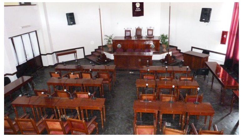 Mientras niños mueren desnutridos y el coronavirus ataca, funcionarios municipales se subieron 233% sus sueldos