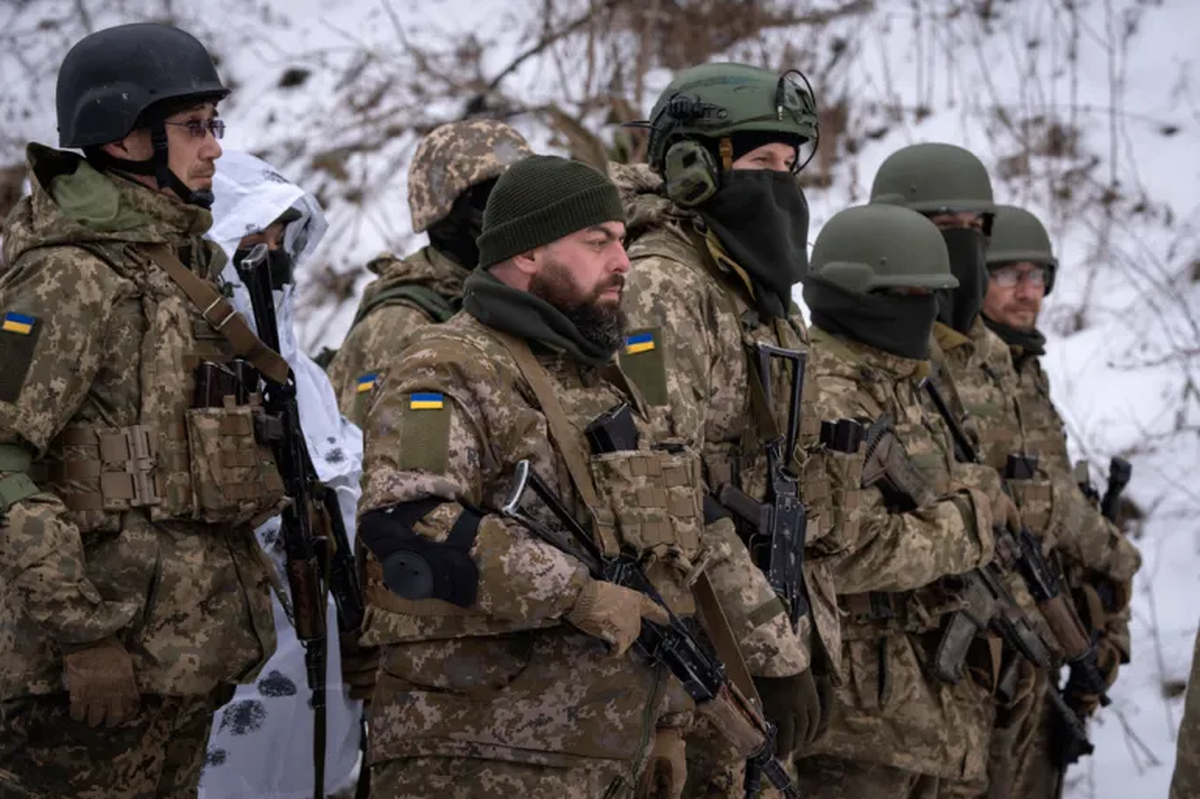 Escuadron ucraniano con combatientes de origen ruso.