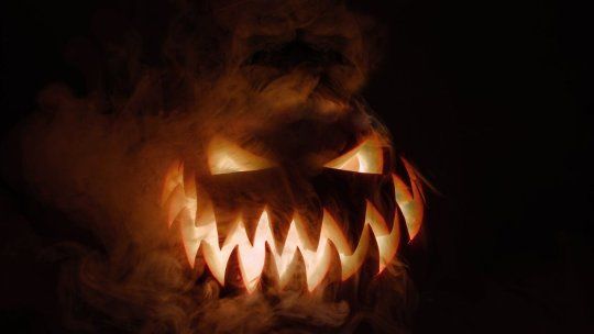 Halloween, el Día de los Muertos y el origen del terror pagano Halloween, el Día de los Muertos y el origen del terror pagano