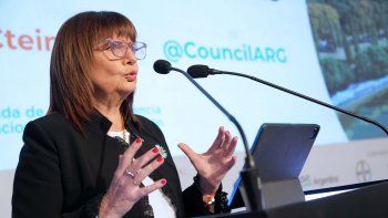 Bullrich habló de transformar las retenciones en un ahorro que los los productores podrán cobrar algún día... Bullrich habló de transformar las retenciones en un ahorro que los los productores podrán cobrar algún día...