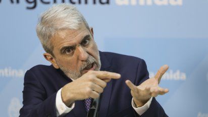Otra denuncia de Nik, el descargo de Aníbal; Macri aprovecha