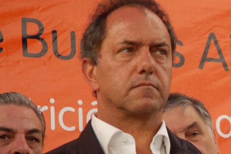 Daniel Scioli y dos entrevistas para ordenar al 2015.