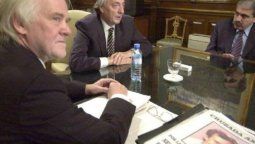 altText(El Gobierno vuelve a recibir a Blumberg)}