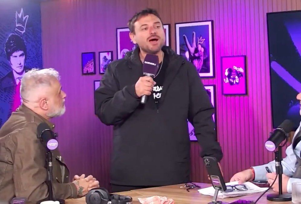 Juan Grabois organiza una marcha para protestar por el manejo de los incendios en la Patagonia Juan Grabois organiza una marcha para protestar por el manejo de los incendios en la Patagonia