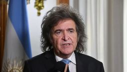 Osvaldo Jaldo, gobernador peronista con peluca, según Grok. Osvaldo Jaldo, gobernador peronista con peluca, según Grok.