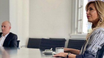 Fabiola Yañez con autoridades de Unicef: 
