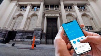 bcra da marcha atras: mercado pago, uala y naranja x celebran (por ahora) bcra da marcha atras: mercado pago, uala y naranja x celebran (por ahora)