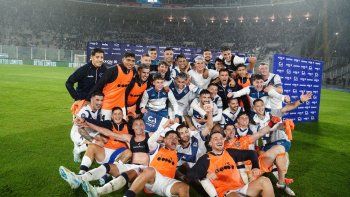 Vélez sueña con el doblete Vélez sueña con el doblete