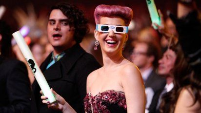 Demandan a Katy Perry por plagio, paganismo y magia negra