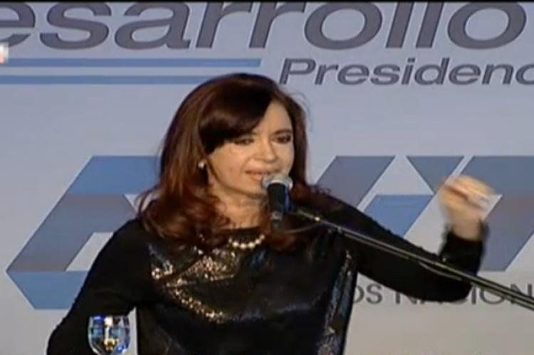 Cristina durante el acto de inauguración del nuevo estadio de Deportivo Morón.