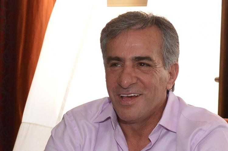 Cariglino tiró la primera piedra. Y desde el sciolismo le respondieron.