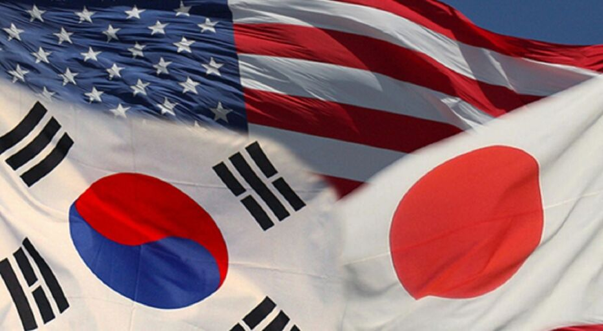 Ante la amenaza nuclear de Corea del Norte, Estados Unidos, Japón y Corea del Sur han intensificado la cooperación en materia de defensa. Ante la amenaza nuclear de Corea del Norte, Estados Unidos, Japón y Corea del Sur han intensificado la cooperación en materia de defensa.
