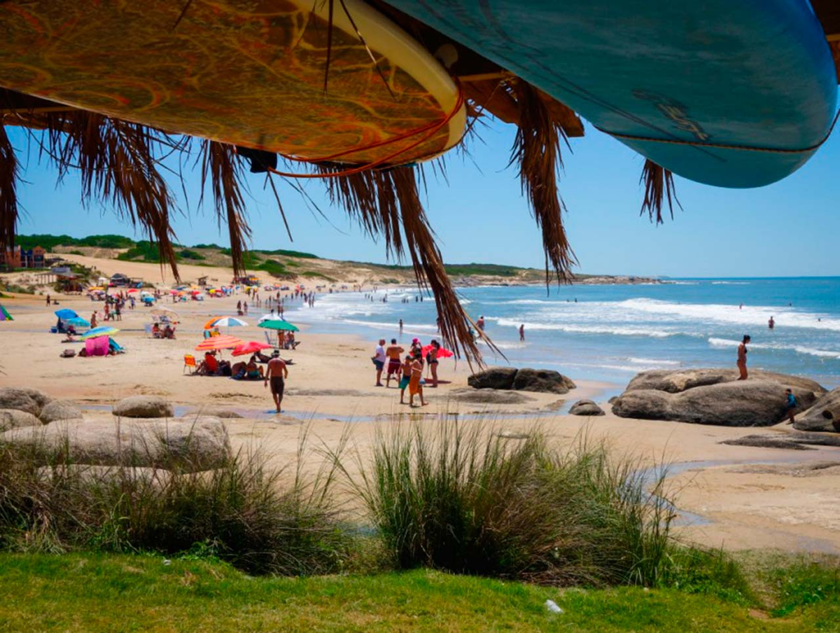 Punta del Diablo es una de las playas más bellas de Uruguay.