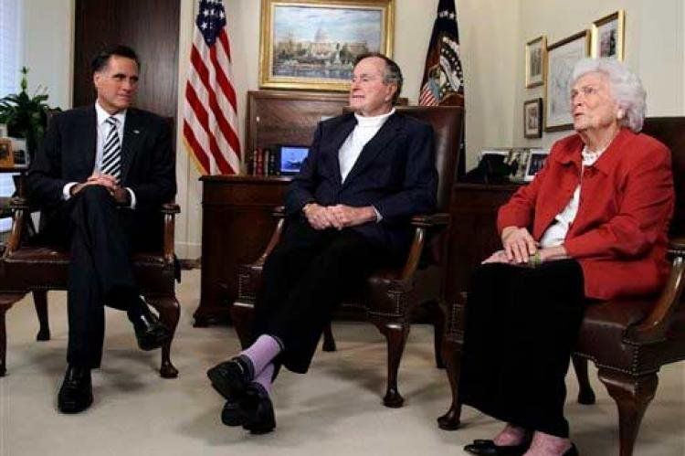 Mitt Romney, amigo de Bush