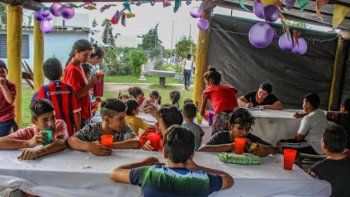 Proponen otorgar un bono de 5.000 pesos a las trabajadoras de comedores y merenderos
