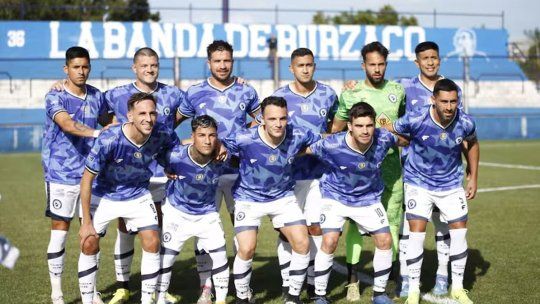 SanMartín de Burzaco, club que milita en la Primera B Metropolitana, echó a todoel plantel tras la caída ante Deportivo Merlo por “falta de actitud”. SanMartín de Burzaco, club que milita en la Primera B Metropolitana, echó a todoel plantel tras la caída ante Deportivo Merlo por “falta de actitud”.