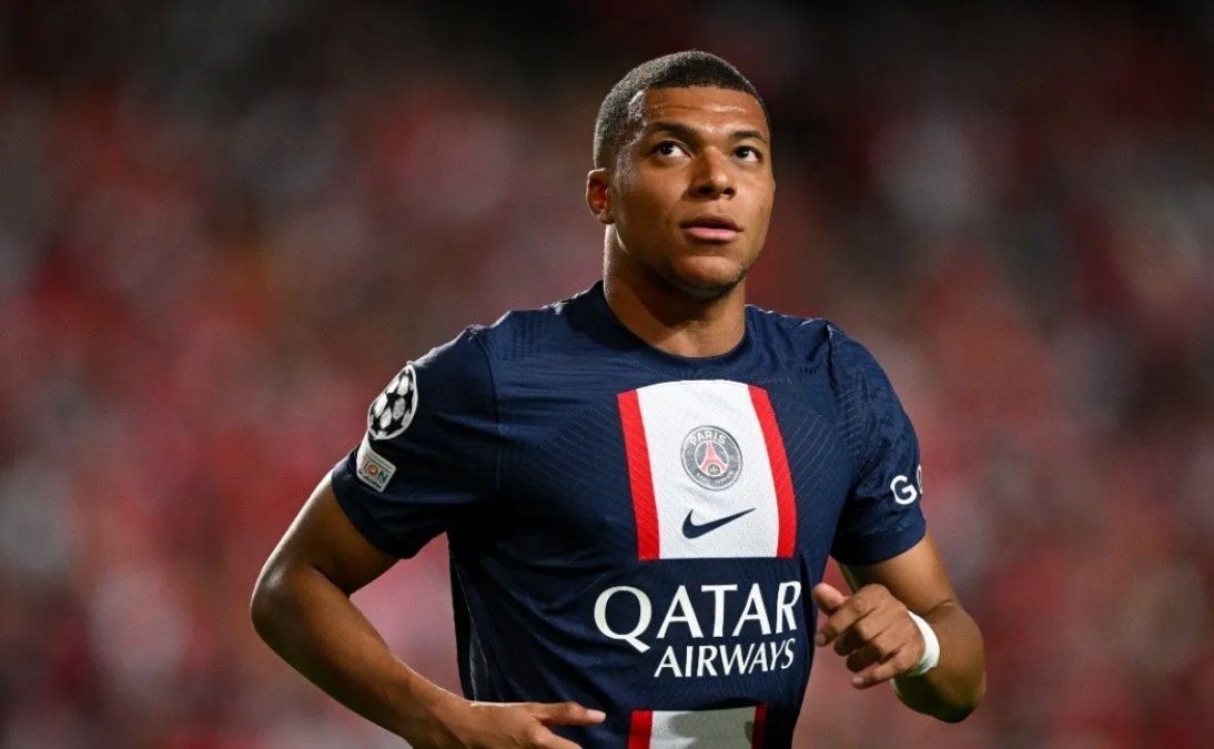 Kylian Mbappé le habría pedido a la dirigencia de París Saint Germain salir en enero.