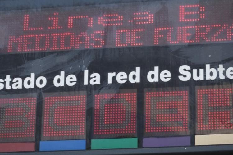 Las medidas de fuerza de los Metrodelegados y la UTA paralizaron al Subte este 03/12