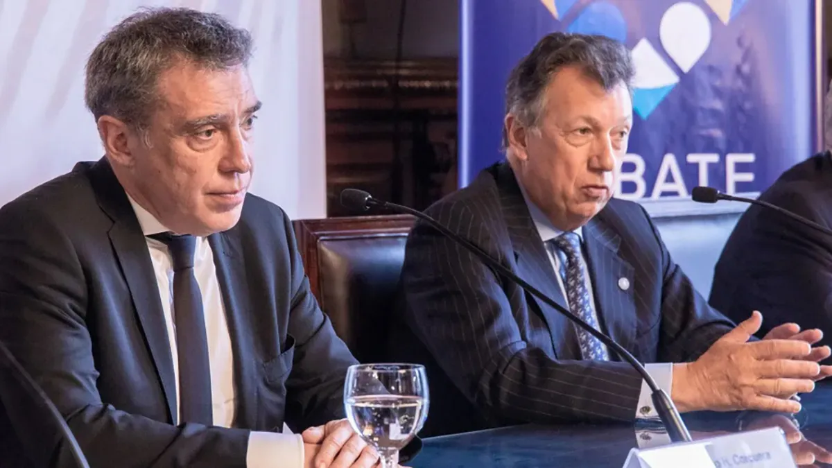Alberto Dalla Via y Santiago Corcuera, integrantes de la C&aacute;mara Electoral Nacional.