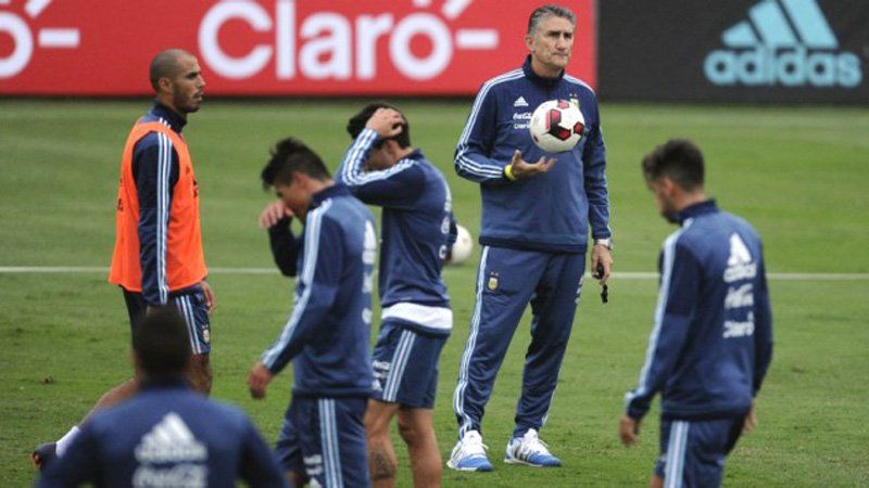 Edgardo Bauza pondrá a Sergio Agüero, Matías Kranevitter y Paula Dybala para el partido que la Selección Argentina animará ante Perú por las Eliminatorias para el Mundial Rusia 2018