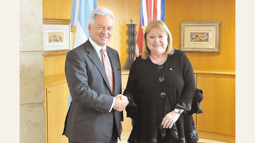La canciller Susana Malcorra y el ministro británico de Asuntos Exteriores, Alan Duncan.