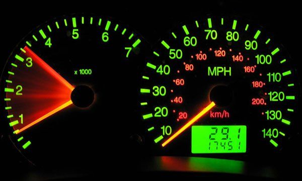Argentina podría limitar sus autos a 150 kilómetros por hora. Argentina podría limitar sus autos a 150 kilómetros por hora.