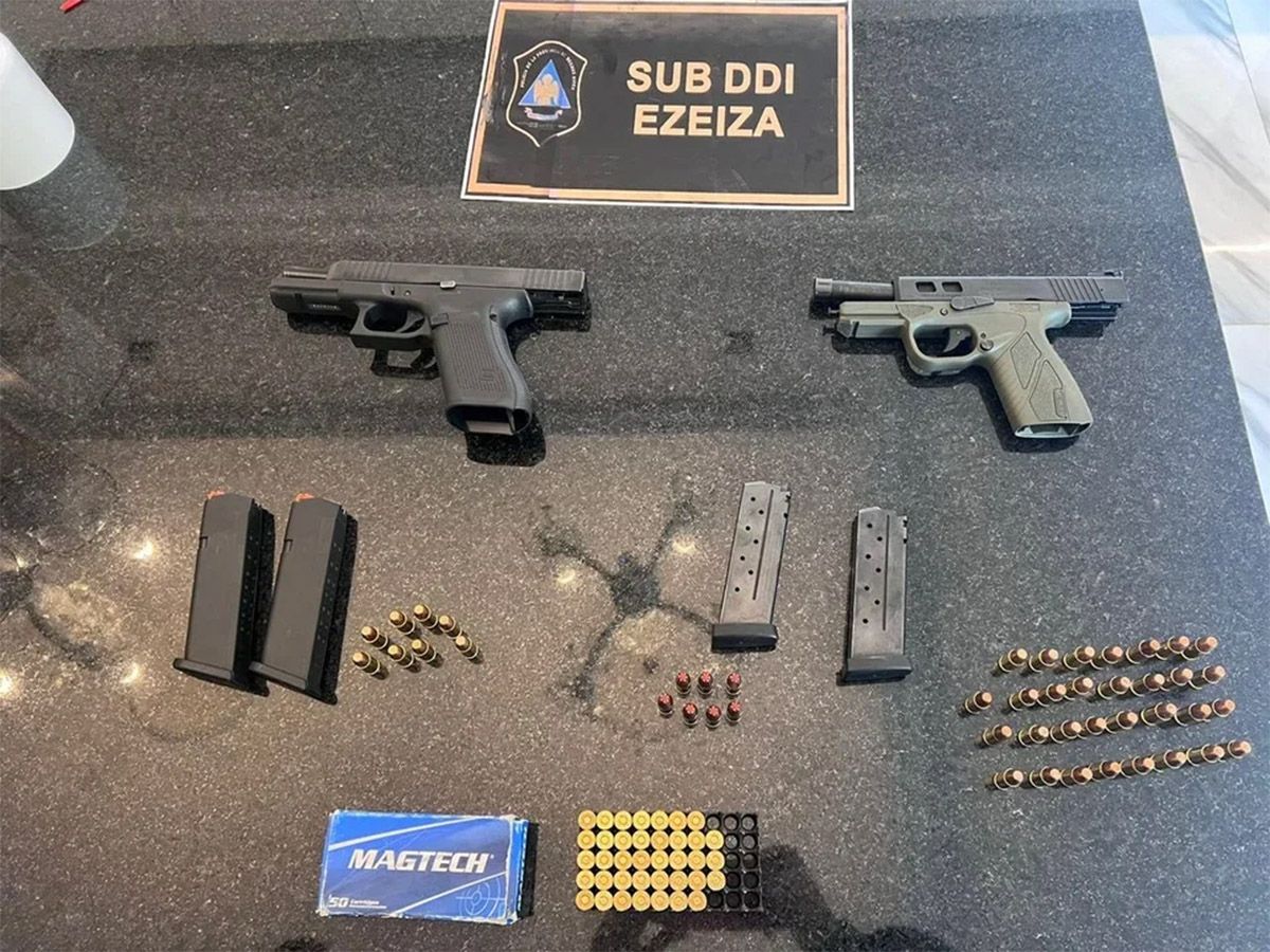 Imágenes del allanamiento a la casa de la ex pareja del ex mánager y ex jugador de San Lorenzo, Néstor Ortigoza. Imágenes del allanamiento a la casa de la ex pareja del ex mánager y ex jugador de San Lorenzo, Néstor Ortigoza.