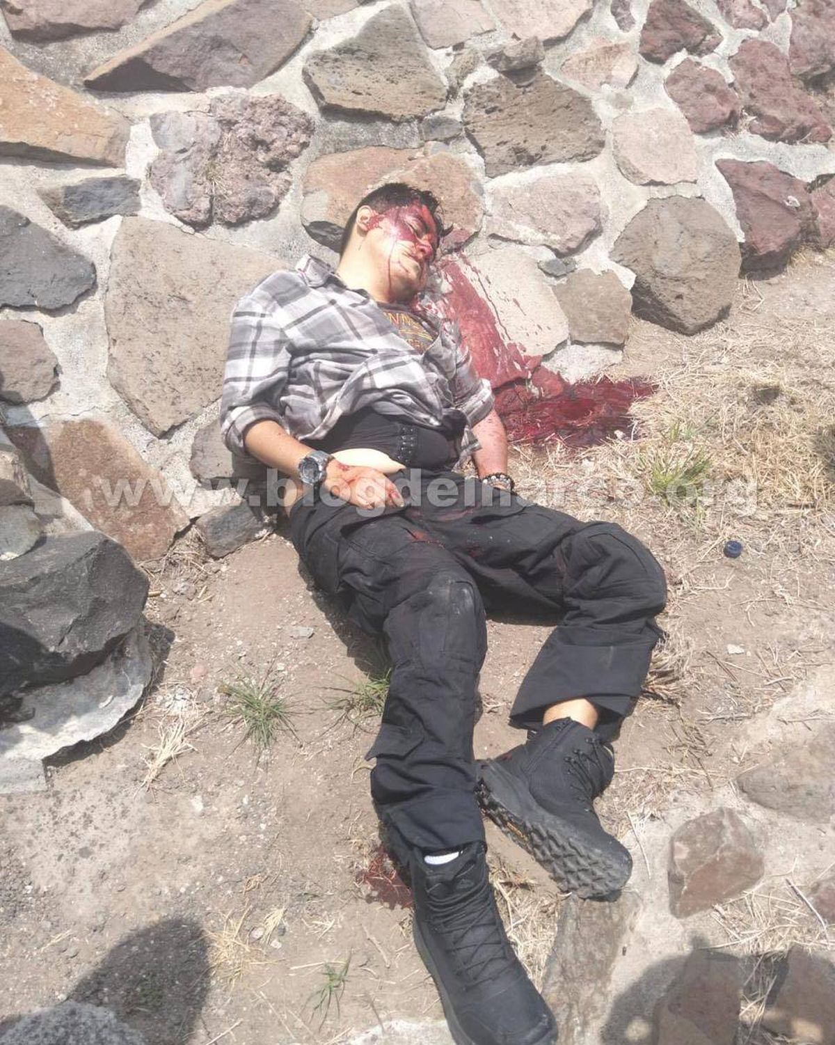 Abatido el agresor. Abatido el agresor.