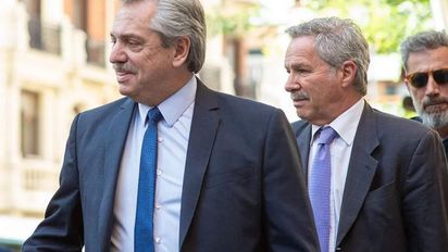 Sin renunciar, Felipe Solá a México y se aleja de la crisis