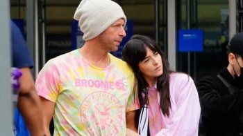¿dakota johnson embarazada? chris martin desperto rumores ¿dakota johnson embarazada? chris martin desperto rumores
