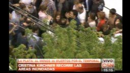 altText(35 muertos después, Cristina apareció en La Plata (y se reúne con Scioli))}