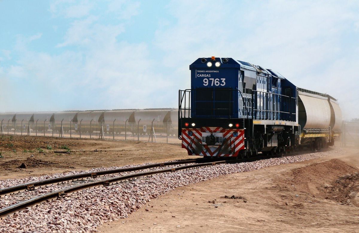 Maximiliano Pullaro espera que a Santa Fe lleguen inversiones ferroviarias gracias al RIGI. Maximiliano Pullaro espera que a Santa Fe lleguen inversiones ferroviarias gracias al RIGI.