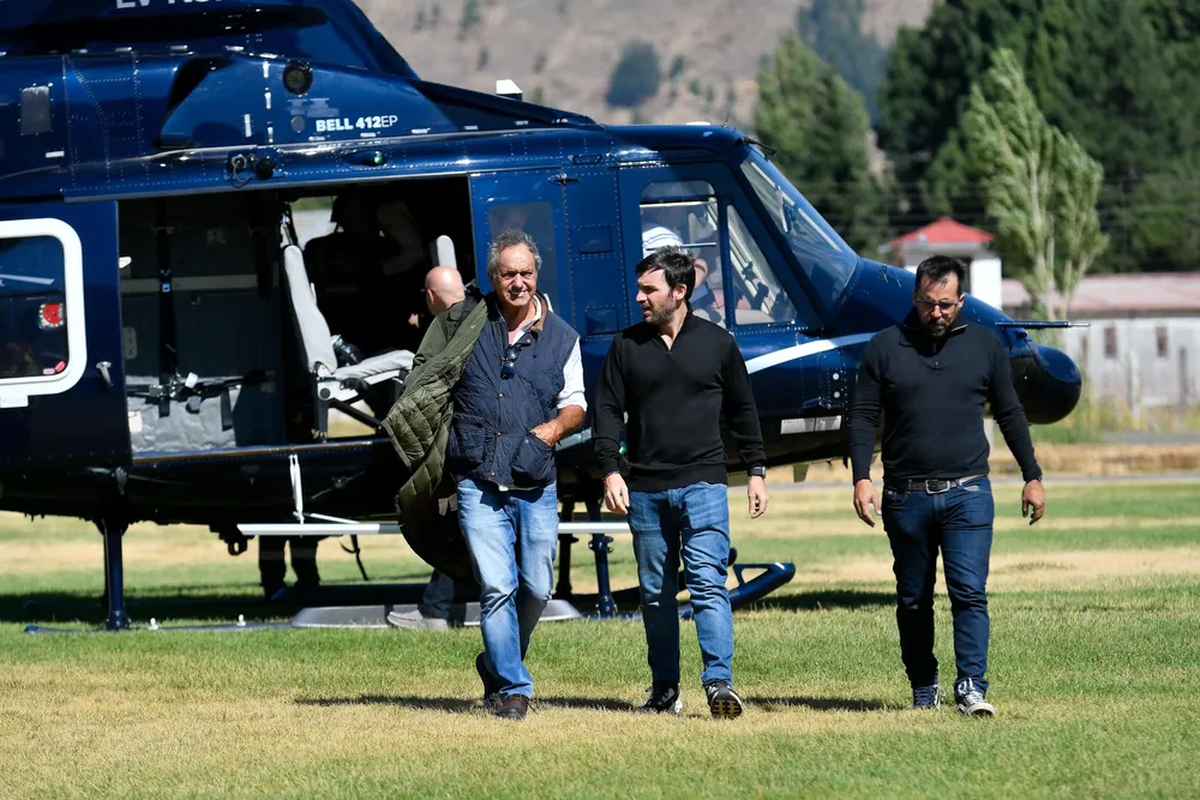 El Parque Nacional Los Alerces espera hoy la llegada de 45 brigadistas de Córdoba y Santa Fe. El Parque Nacional Los Alerces espera hoy la llegada de 45 brigadistas de Córdoba y Santa Fe.