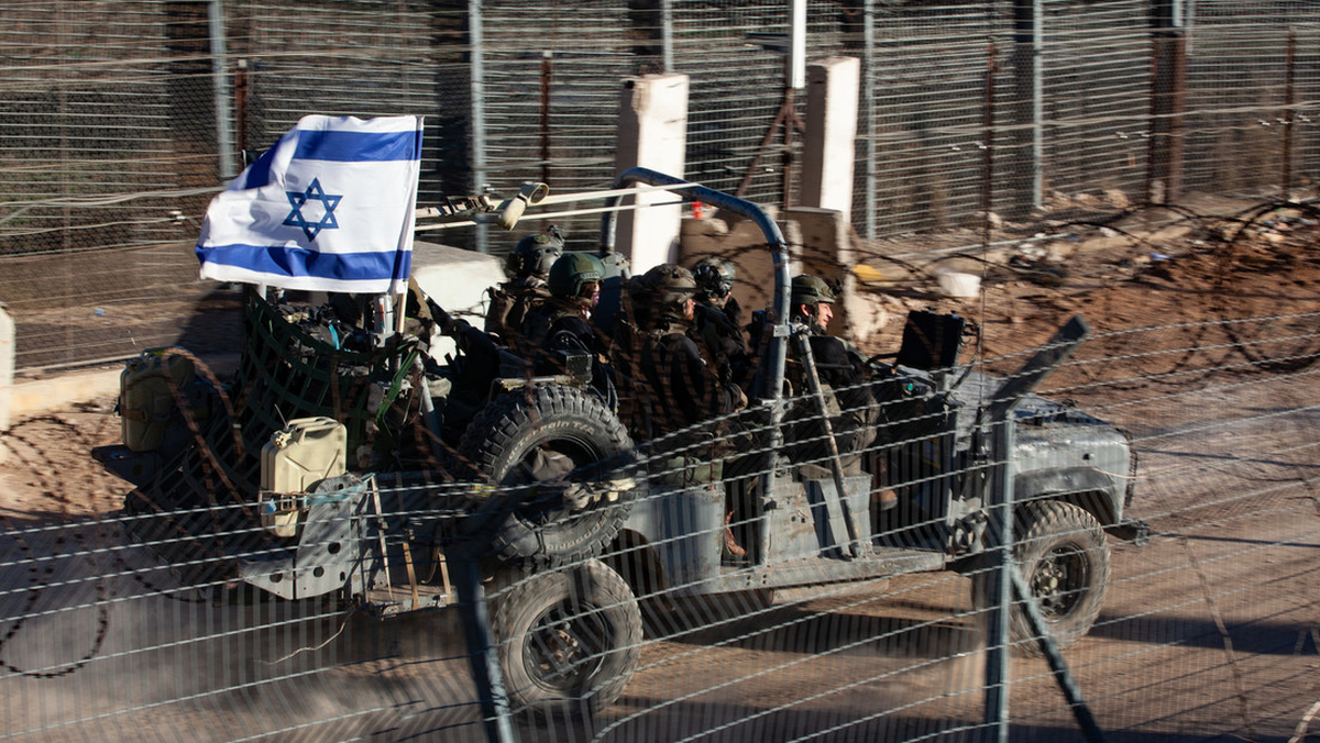 Tropas y vehículos militares israelíes en los Altos del Golán, el 15 de diciembre de 2024. | Gentileza Sputnik News Tropas y vehículos militares israelíes en los Altos del Golán, el 15 de diciembre de 2024. | Gentileza Sputnik News