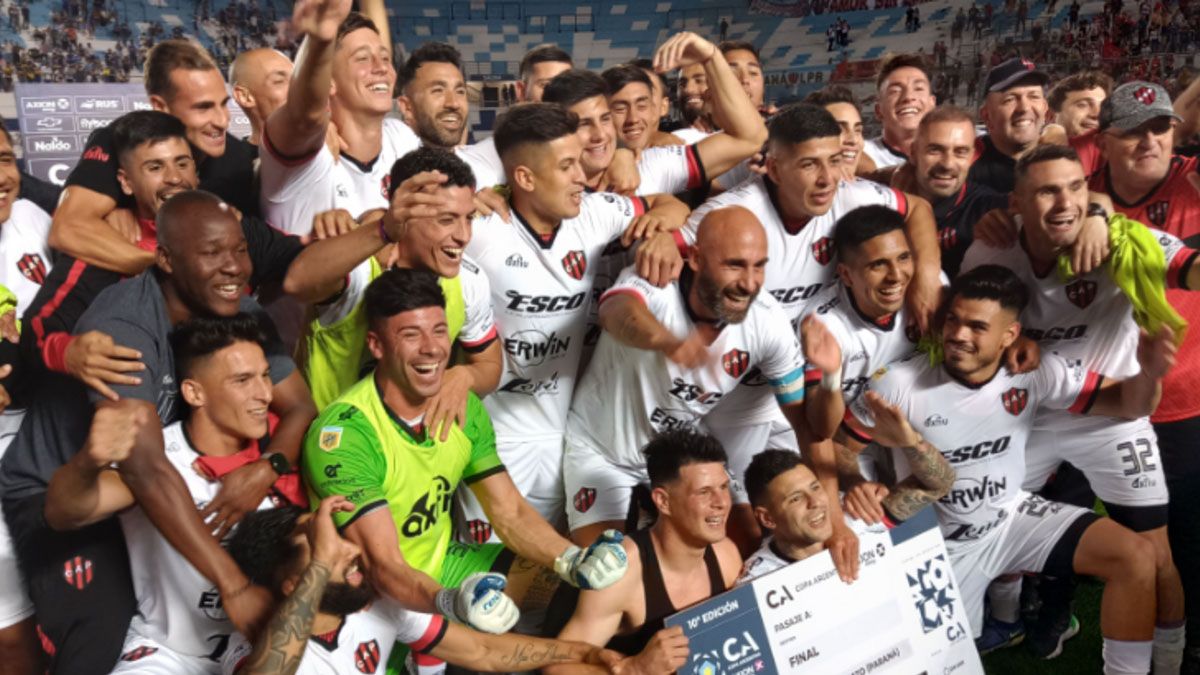 Claudio Tapia resolvió que la Supercopa Argentina se jugará en Abu Dhabi y Patronato no viajará a esa ciudad por lo que su titular lo calificó de “muy caro”.
