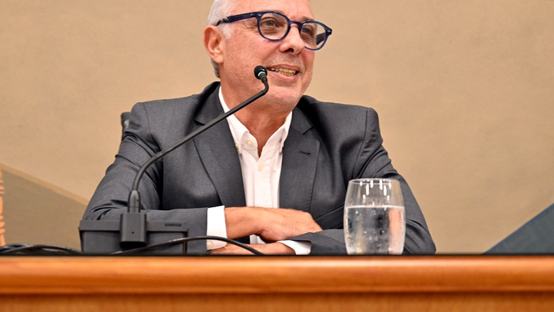 Julio Zamora se multiplica: Salud, Cultura y Juventud