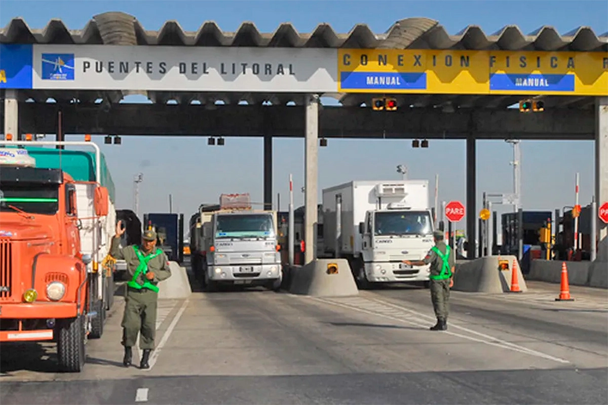 Nuevo cuadro tarifario para el Corredor N°18, que comprende a las rutas nacionales 12 y 14 y al Puente Rosario-Victoria. Nuevo cuadro tarifario para el Corredor N°18, que comprende a las rutas nacionales 12 y 14 y al Puente Rosario-Victoria.